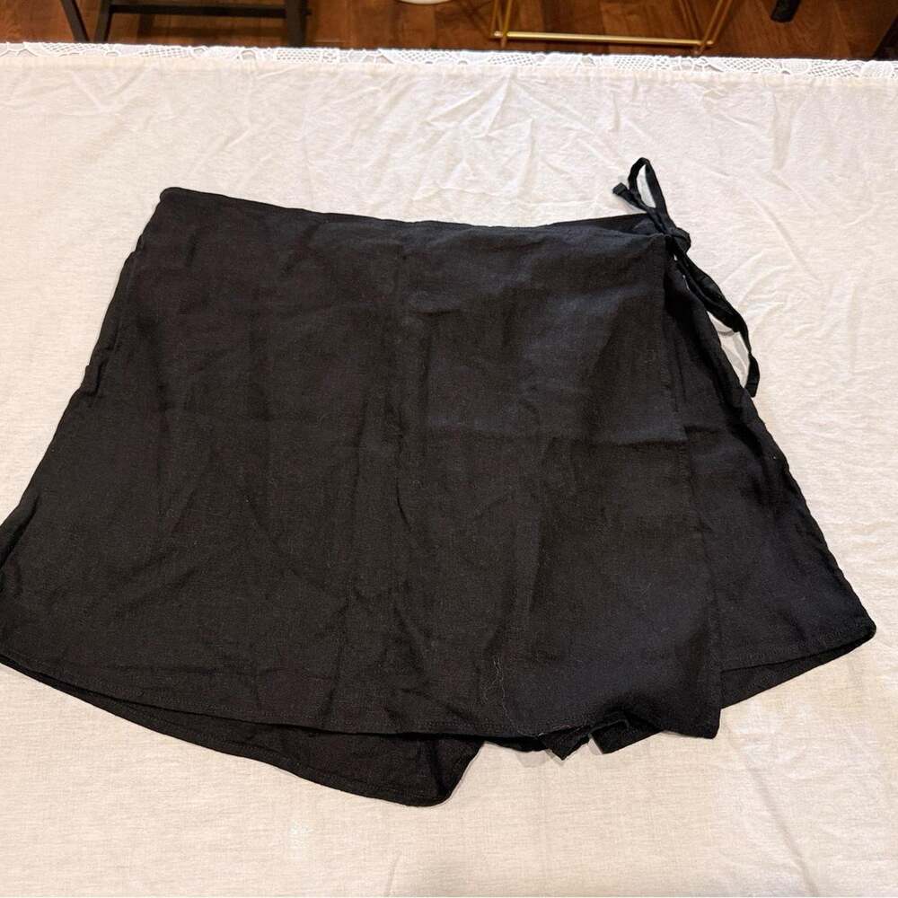 NWT Old Navy Black High-Waisted Linen-Blend Wrap-Front Mini Skort
